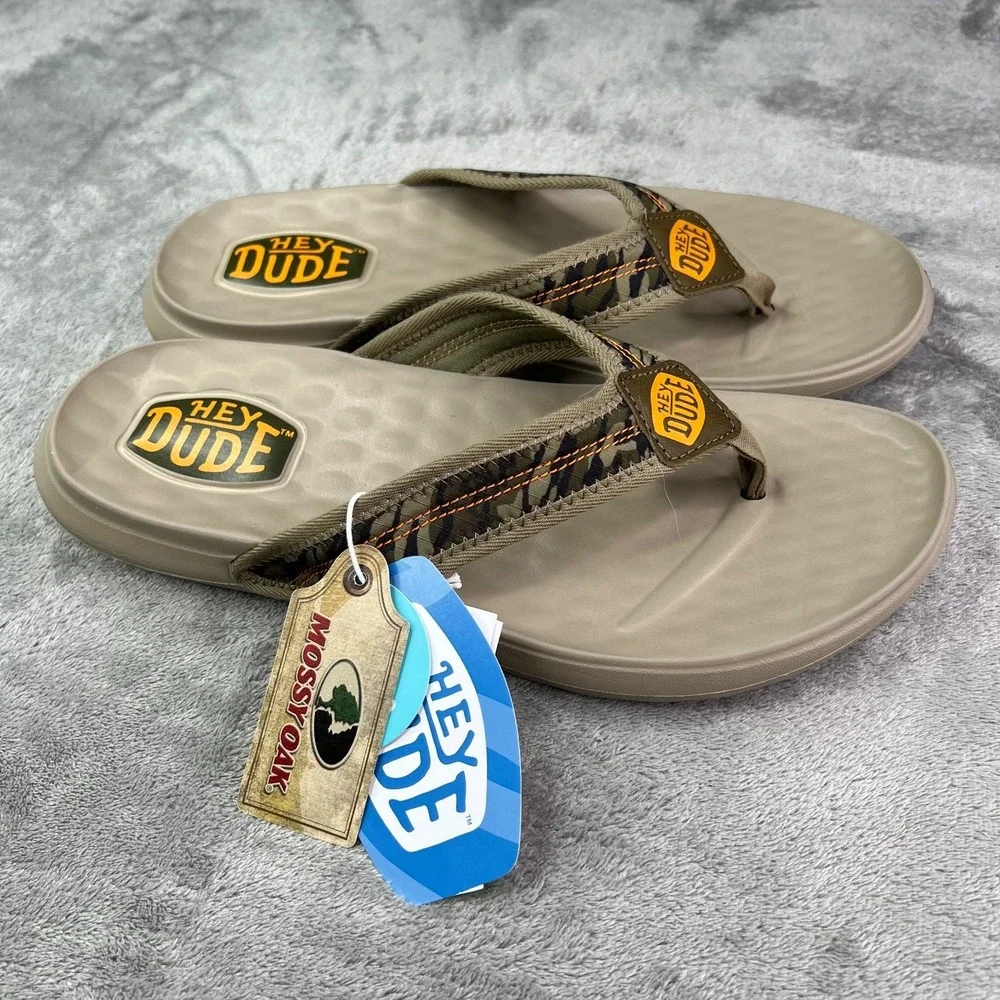 Hey Dude Myers Mossy Oak Thong Sandals Mens 9 Camo Comfort Flip Flops Summer NWT